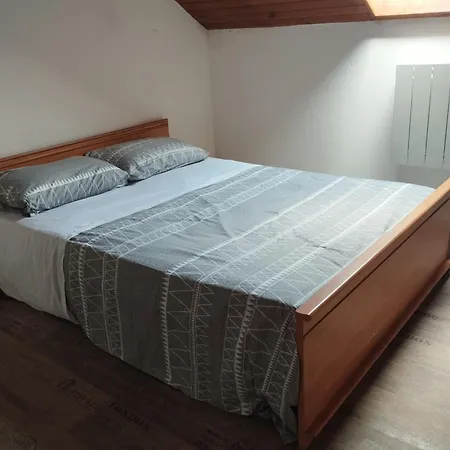 Maison De A 10 Min Du Pal Holiday home